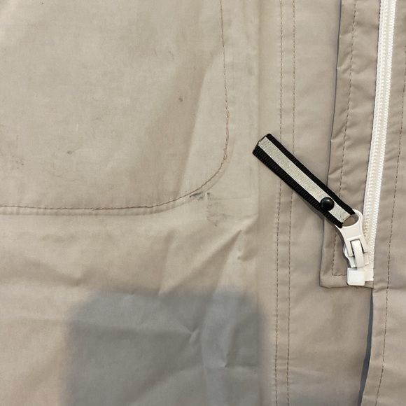 Lightweight waterproof PGD (plenty brand) rain coat. Worn for one season. - Picture 5 of 7